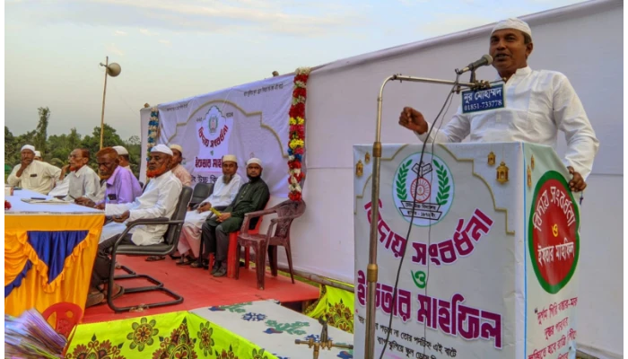 টইটং উচ্চ বিদ্যালয়ে বিদায় সংবর্ধনা ও ইফতার মাহফিল অনুষ্ঠিত